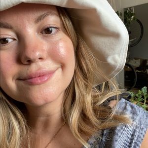 Meet your Posher, Stefanie